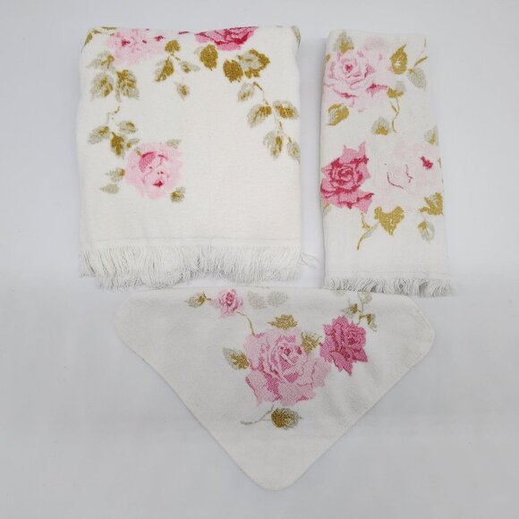 Vintage Stevens Utica and Hope Fashion Pink Roses Floral Pattern Towel - Picture 1 of 13